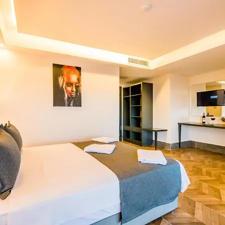 Fly Hotell