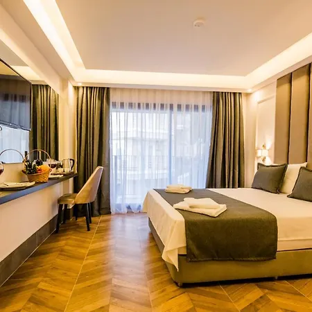 Fly Hotell 3*