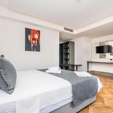 Fly Hotell