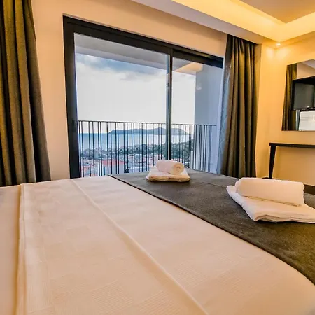 Hotell Fly 3*